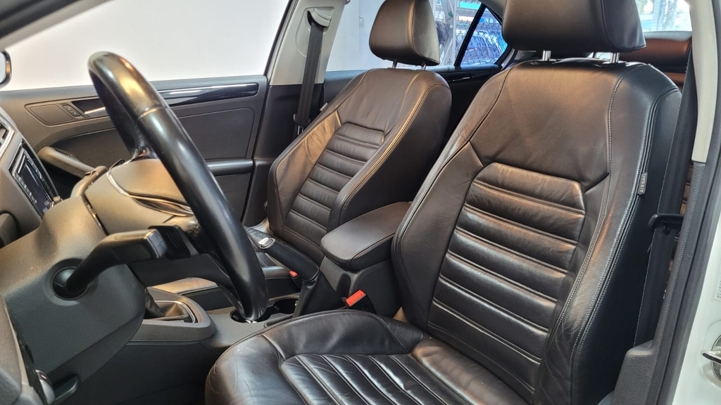 Volkswagen Jetta Branco