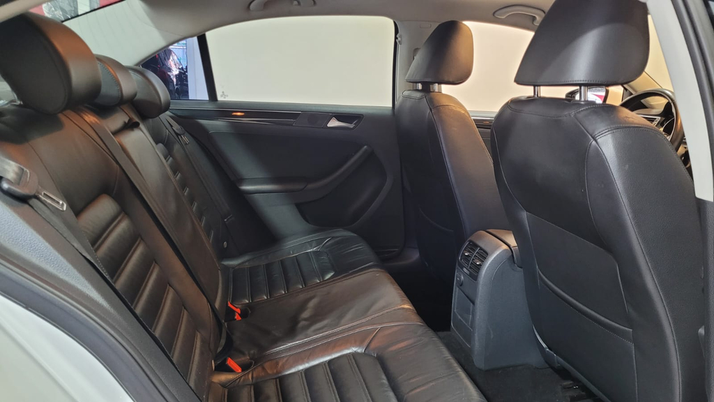 Volkswagen Jetta Branco