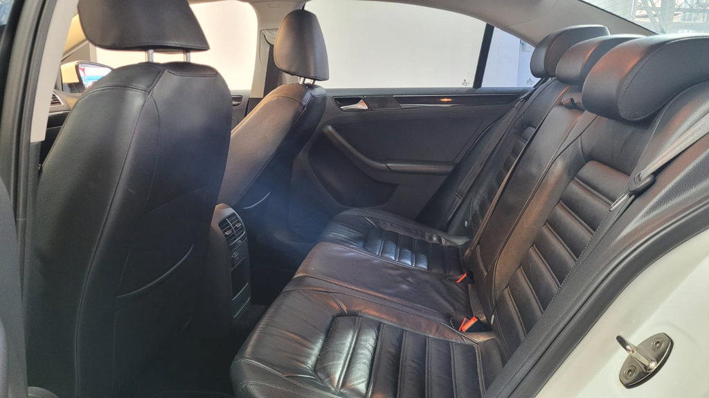 Volkswagen Jetta Branco