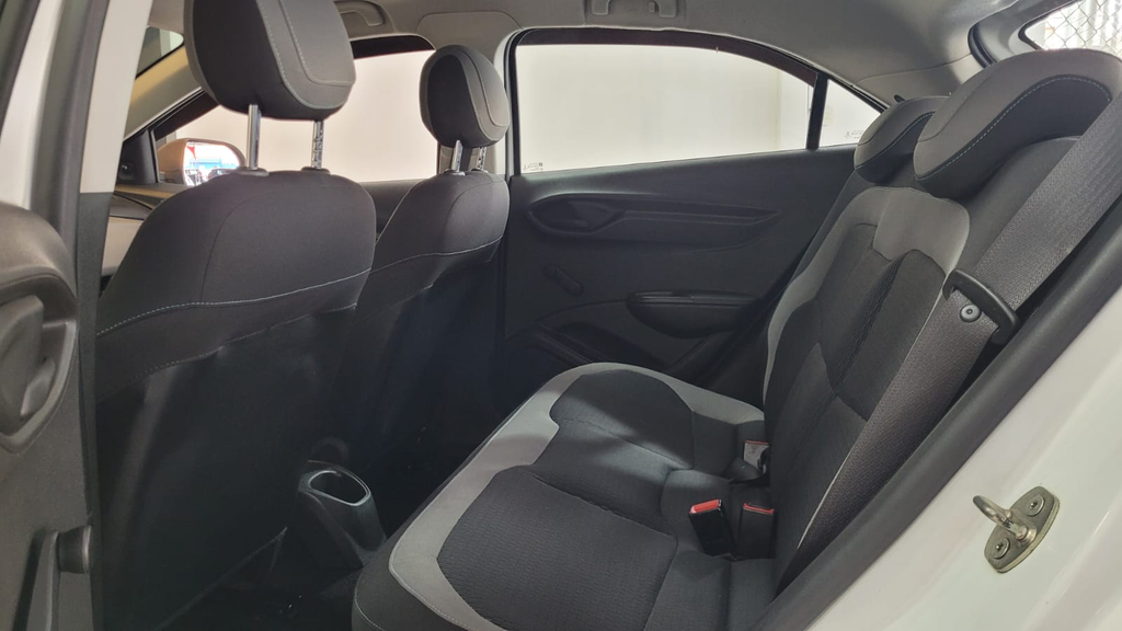 Chevrolet Onix Branco