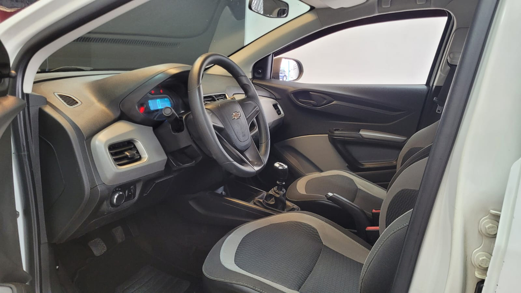 Chevrolet Onix Branco