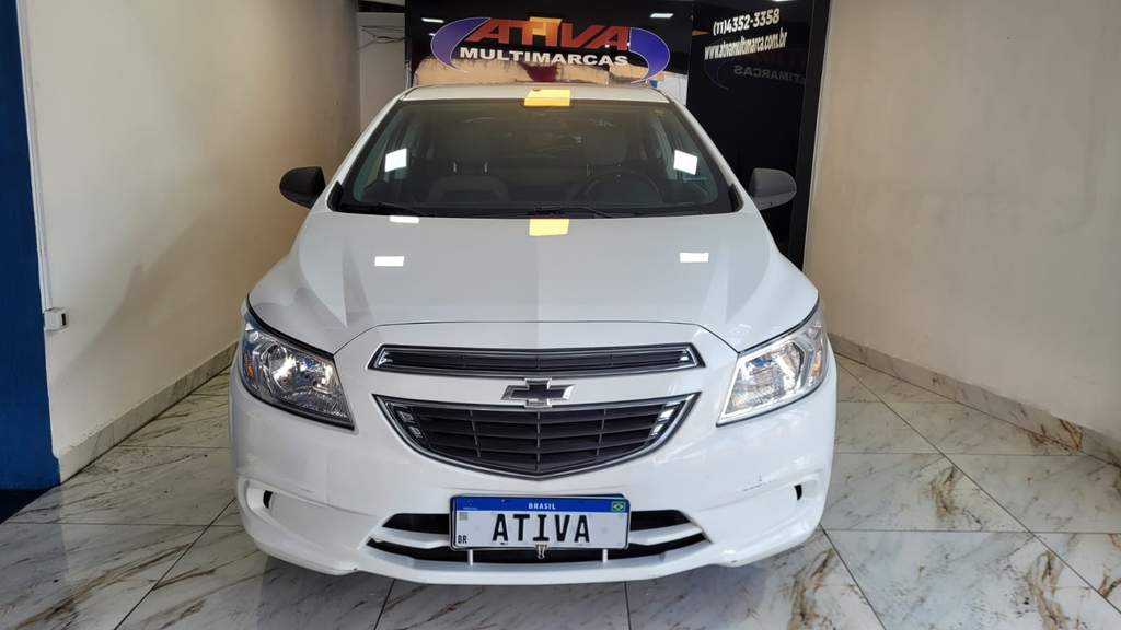 Chevrolet Onix Branco