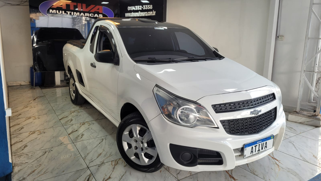 Chevrolet Montana Branco