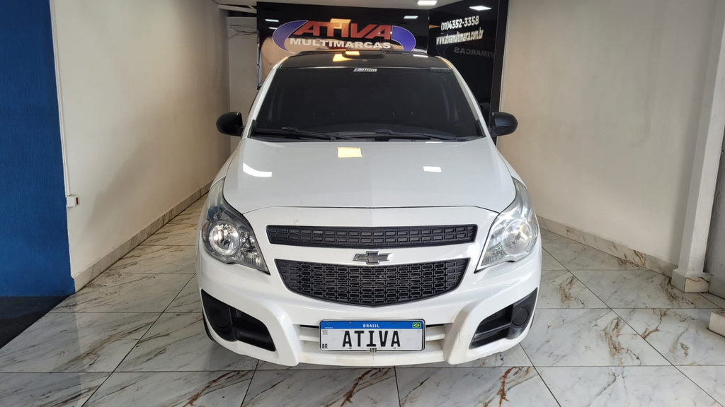 Chevrolet Montana Branco