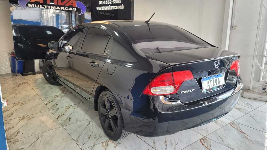 Honda Civic Preto