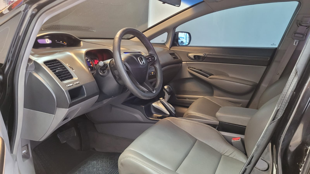 Honda Civic Preto