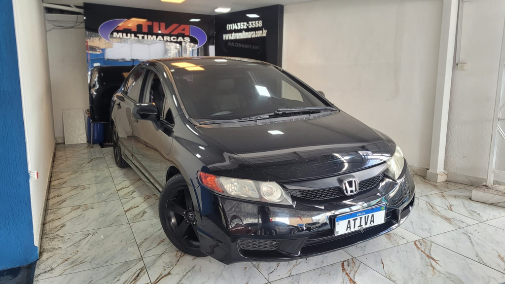 Honda Civic Preto
