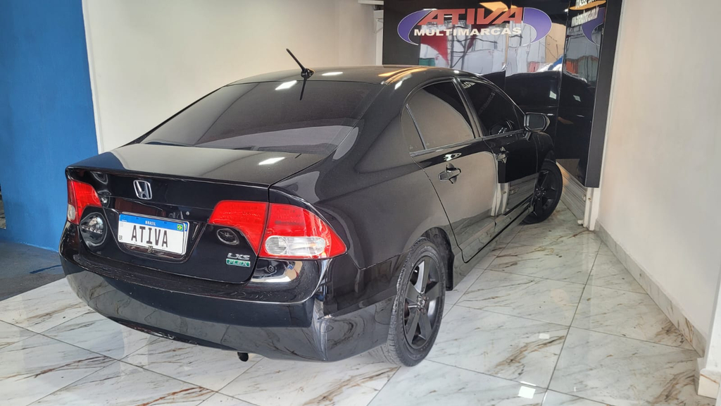 Honda Civic Preto