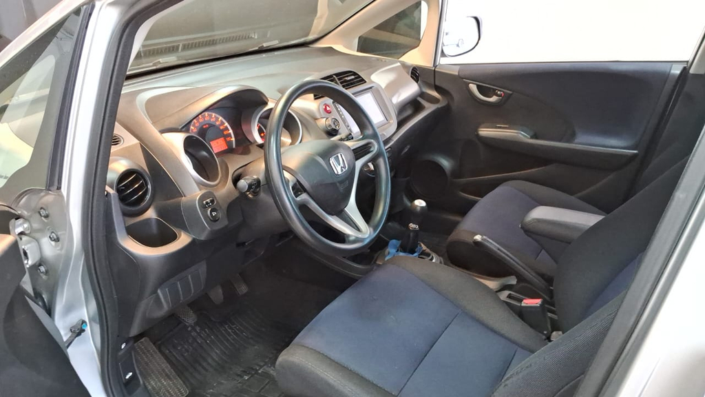 Honda Fit Prata