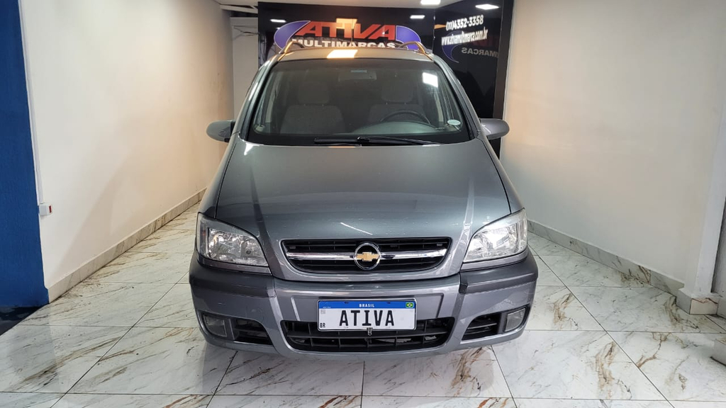Chevrolet Zafira Cinza