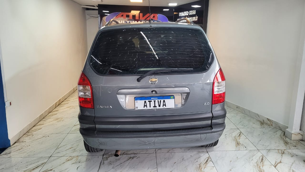 Chevrolet Zafira Cinza