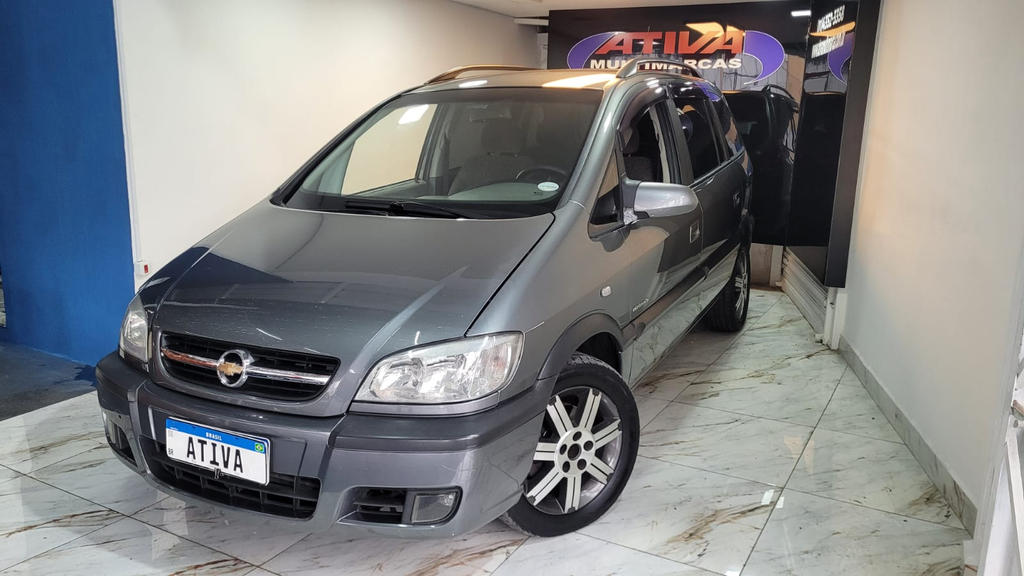 Chevrolet Zafira Cinza