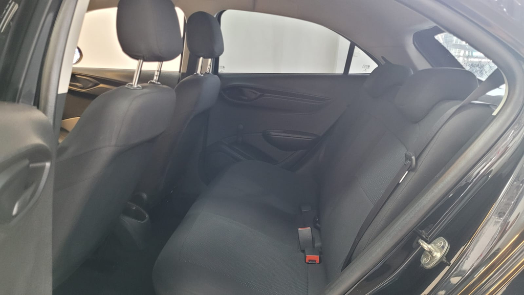 Chevrolet Onix Preto