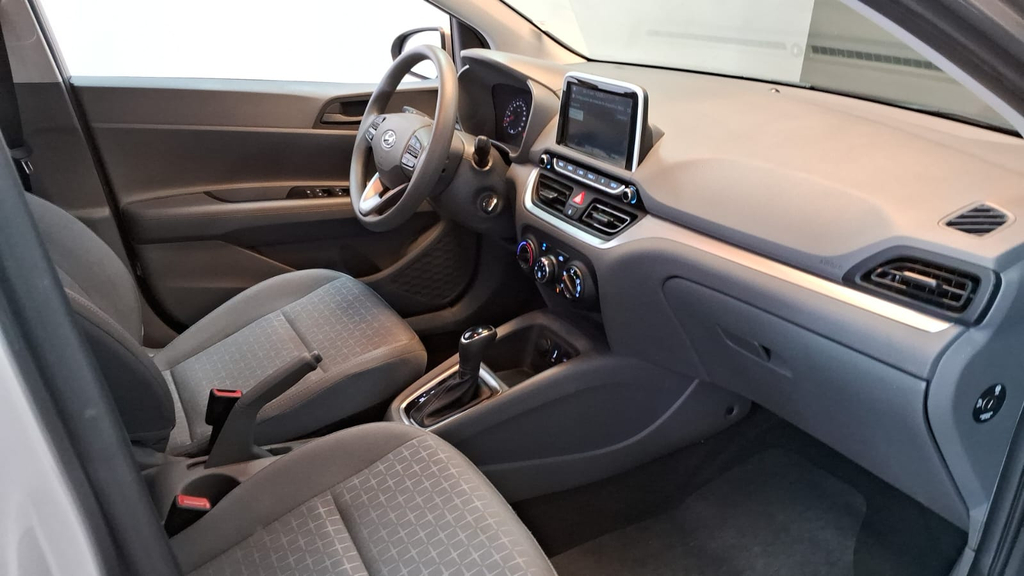 Hyundai HB20S Cinza