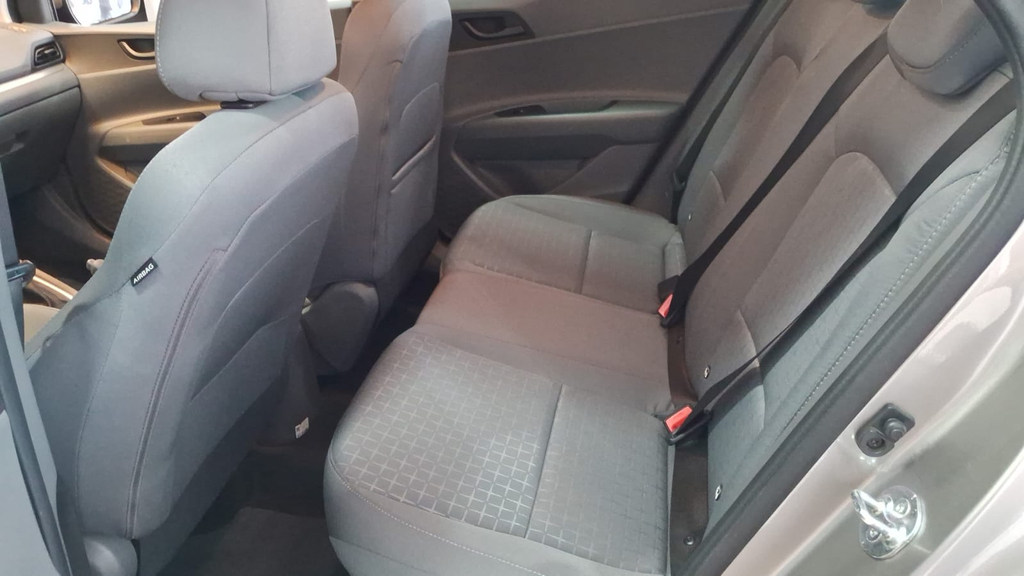 Hyundai HB20S Cinza