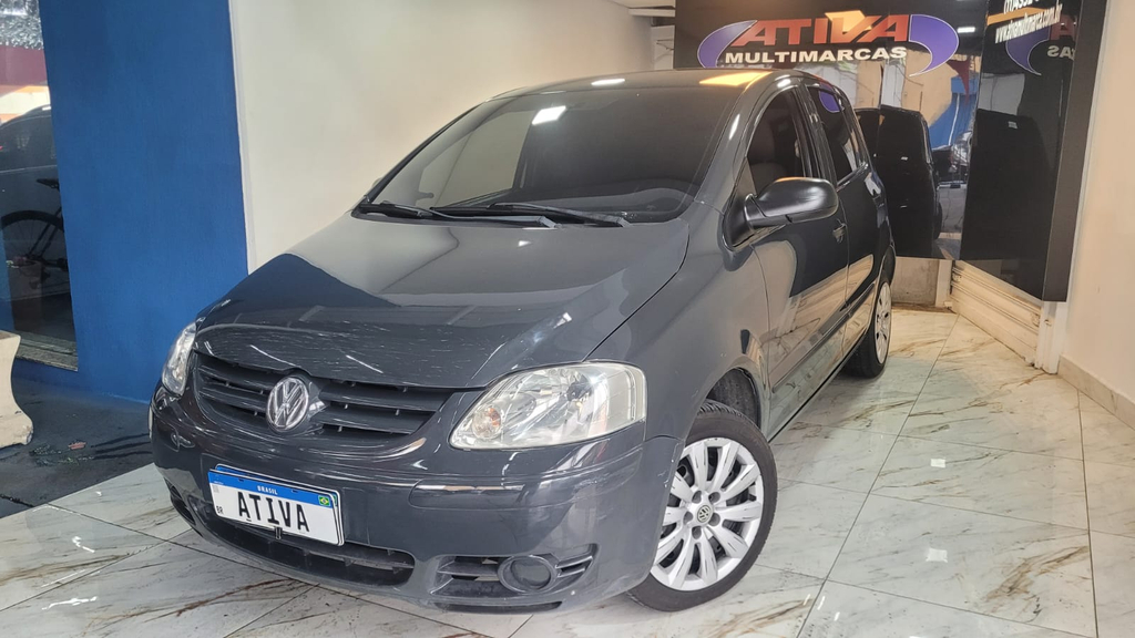 Volkswagen Fox Cinza