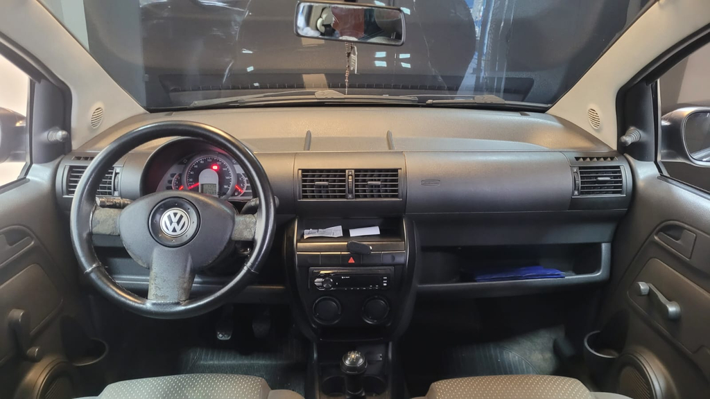 Volkswagen Fox Cinza