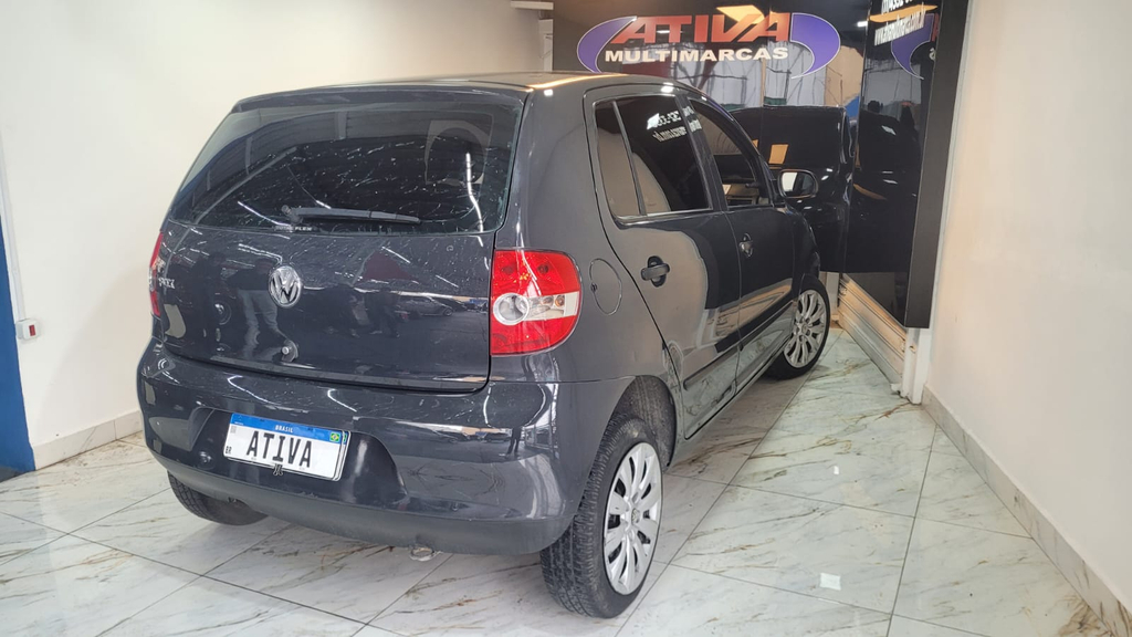 Volkswagen Fox Cinza