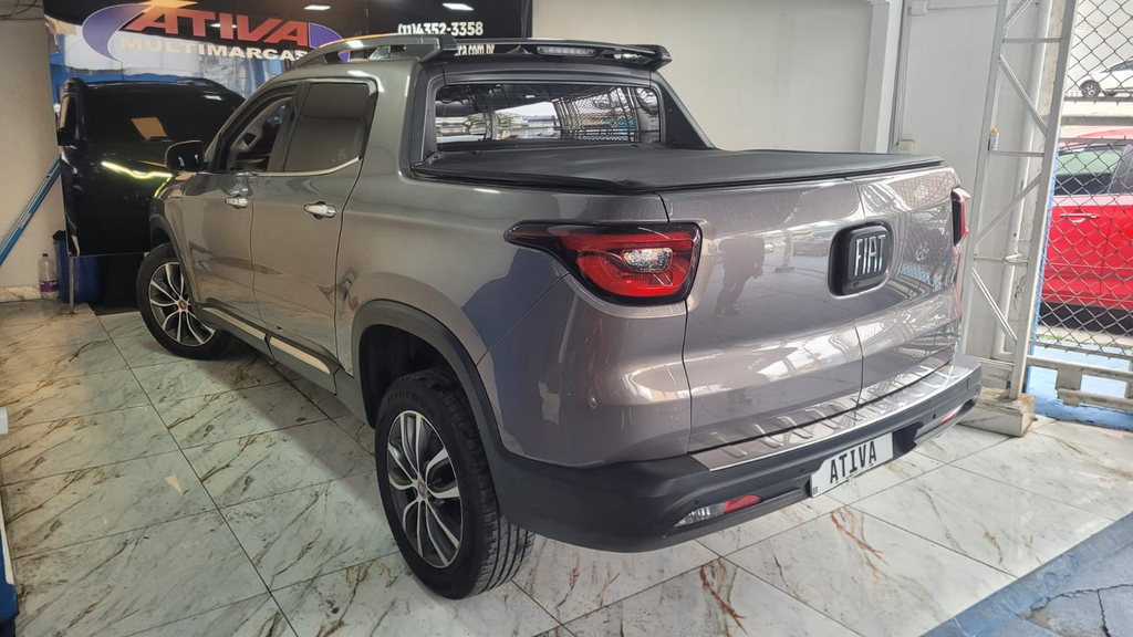 Fiat Toro Cinza