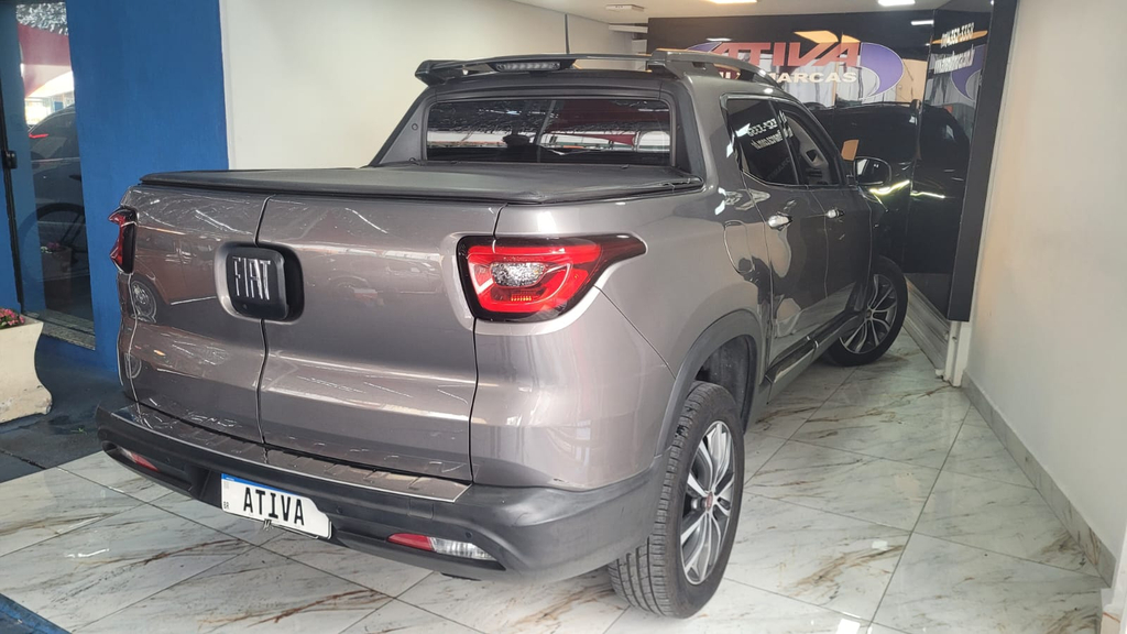 Fiat Toro Cinza