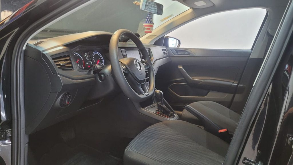 Volkswagen Virtus Preto