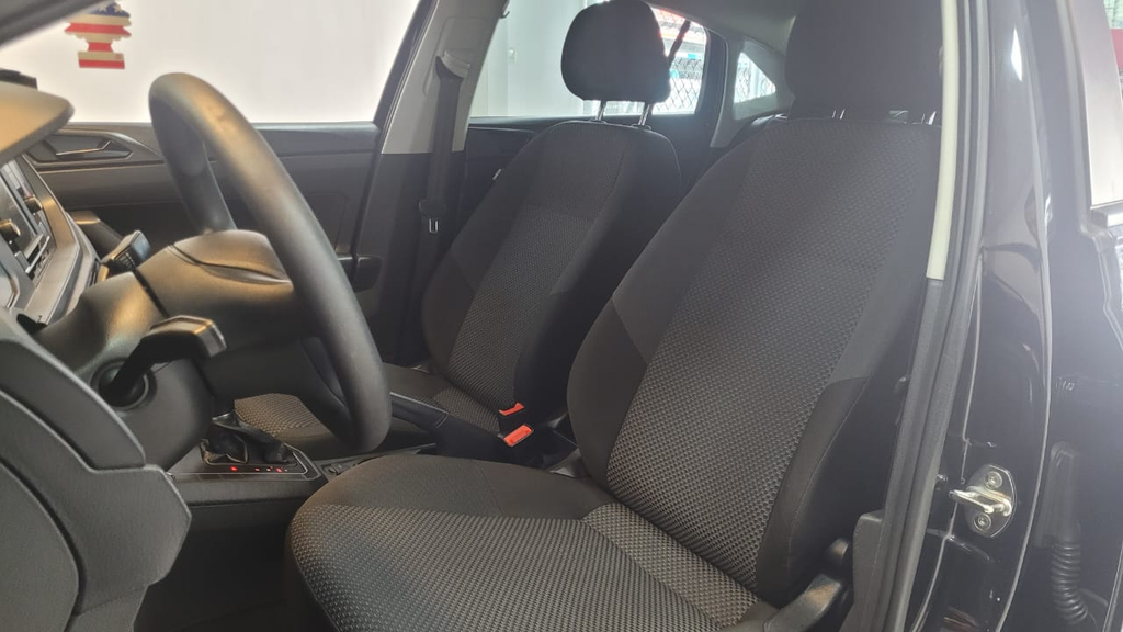 Volkswagen Virtus Preto