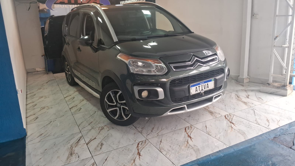 Citroen Aircross Cinza