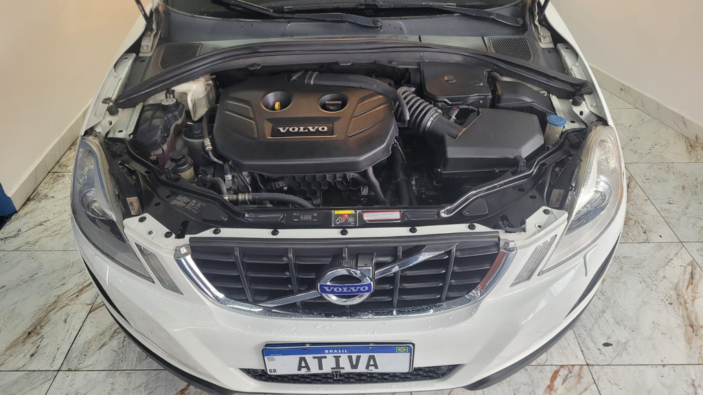 Volvo XC60 Branco