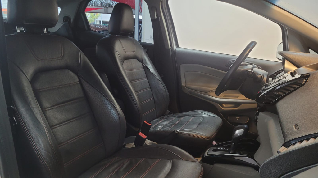 Ford EcoSport Branco