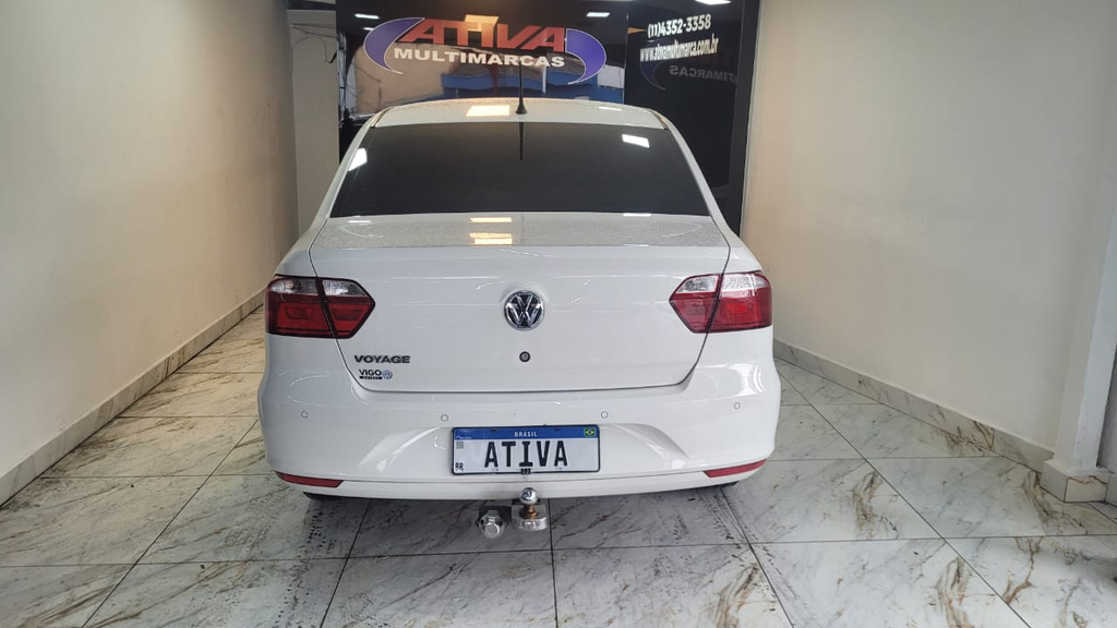 Volkswagen Voyage Branco