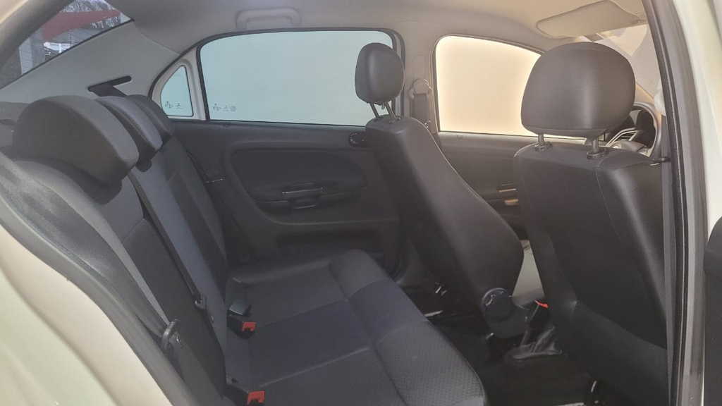 Volkswagen Voyage Branco