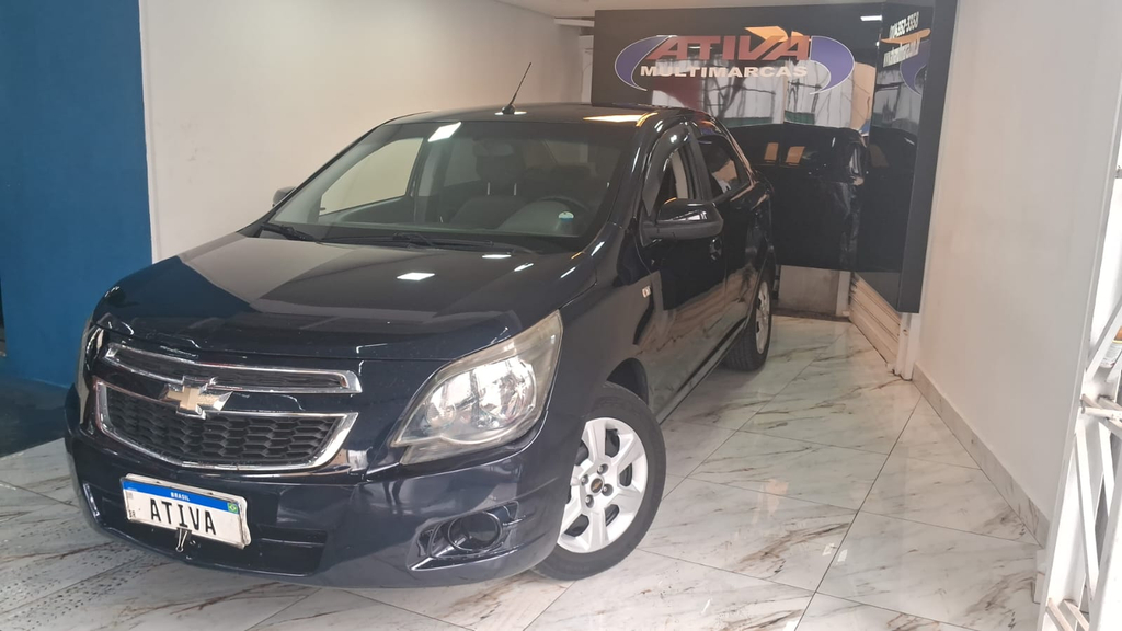 Chevrolet Cobalt Azul