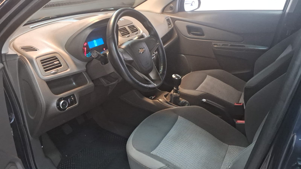 Chevrolet Cobalt Azul
