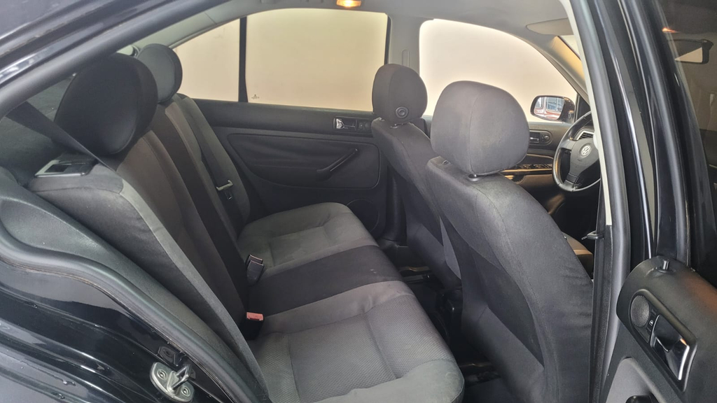 Volkswagen Bora Preto