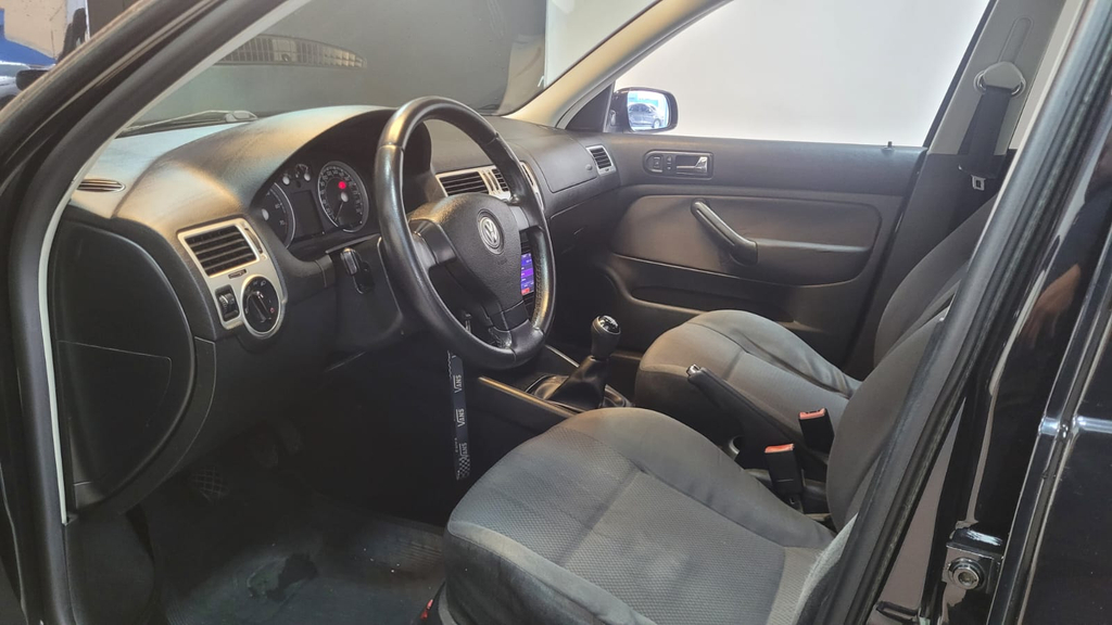 Volkswagen Bora Preto