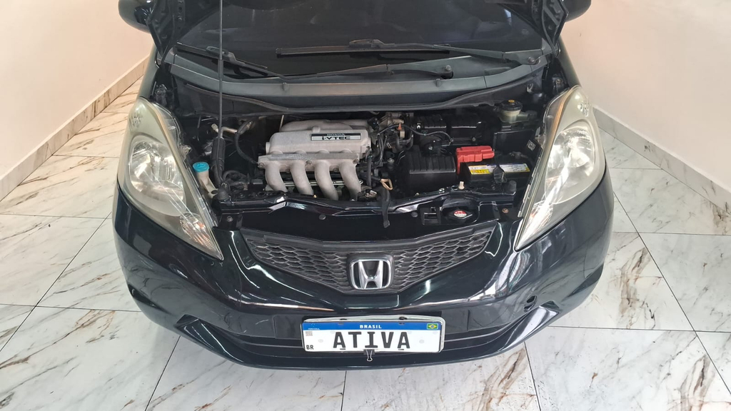Honda Fit Preto