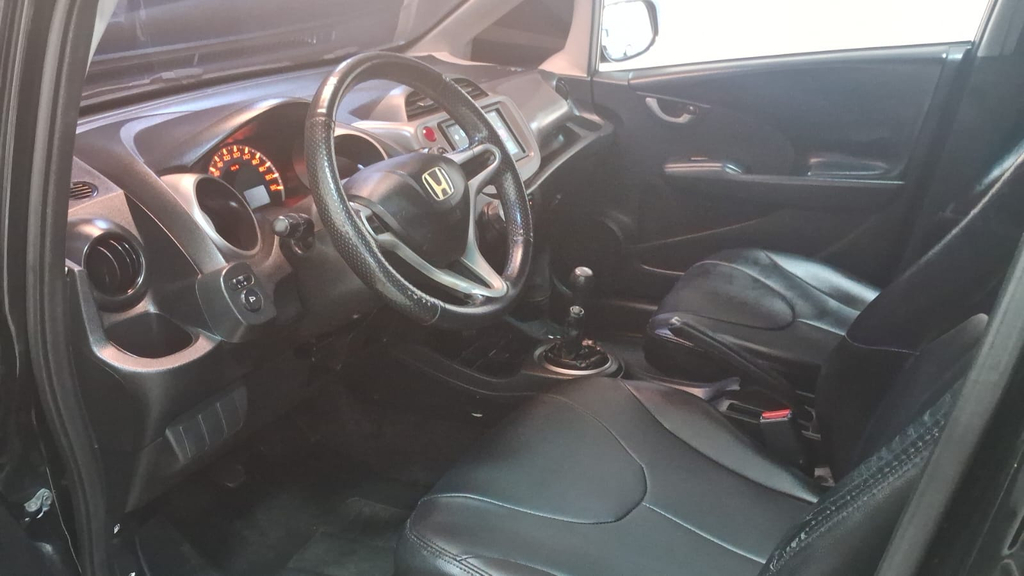 Honda Fit Preto