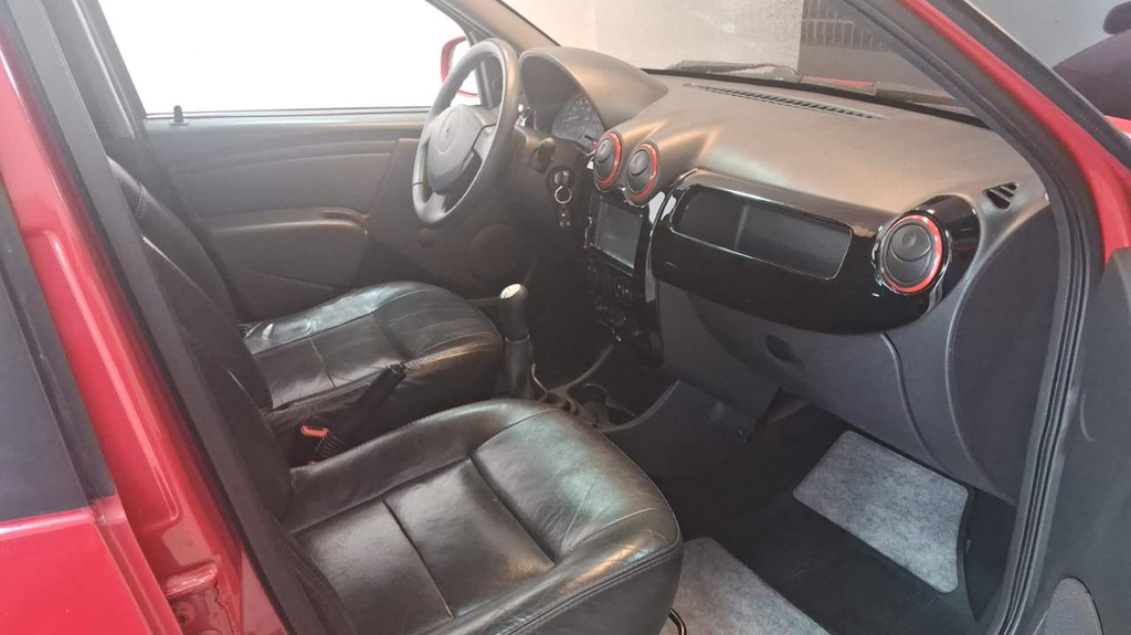 Renault Sandero Vermelho