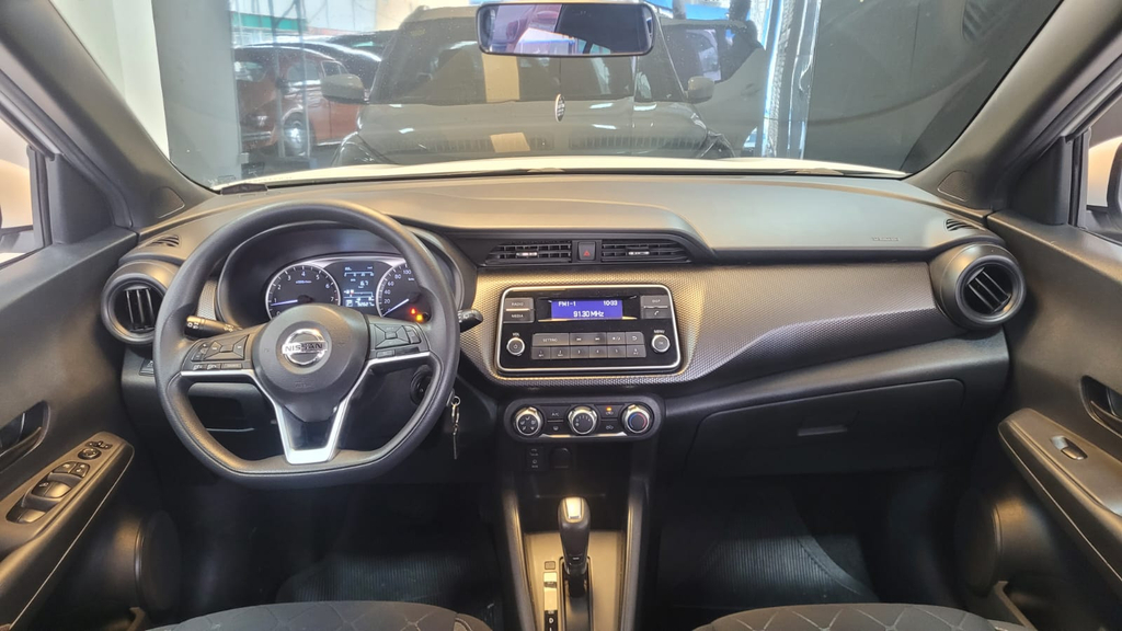 Nissan Kicks Branco