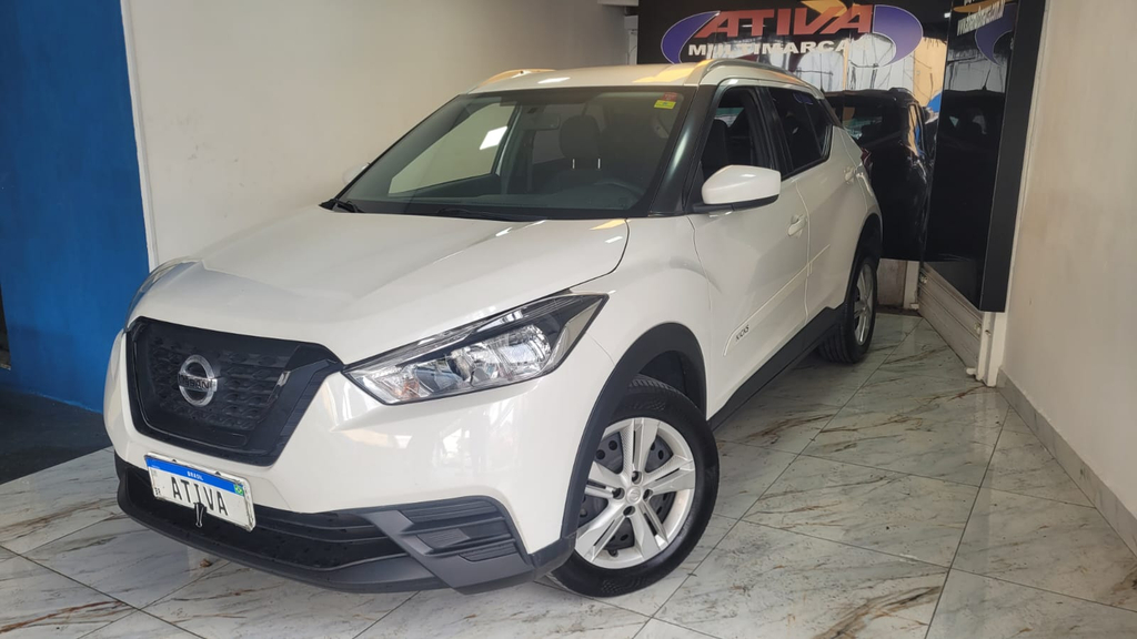 Nissan Kicks Branco