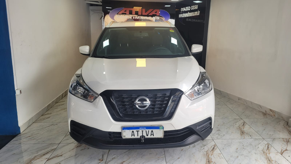 Nissan Kicks Branco