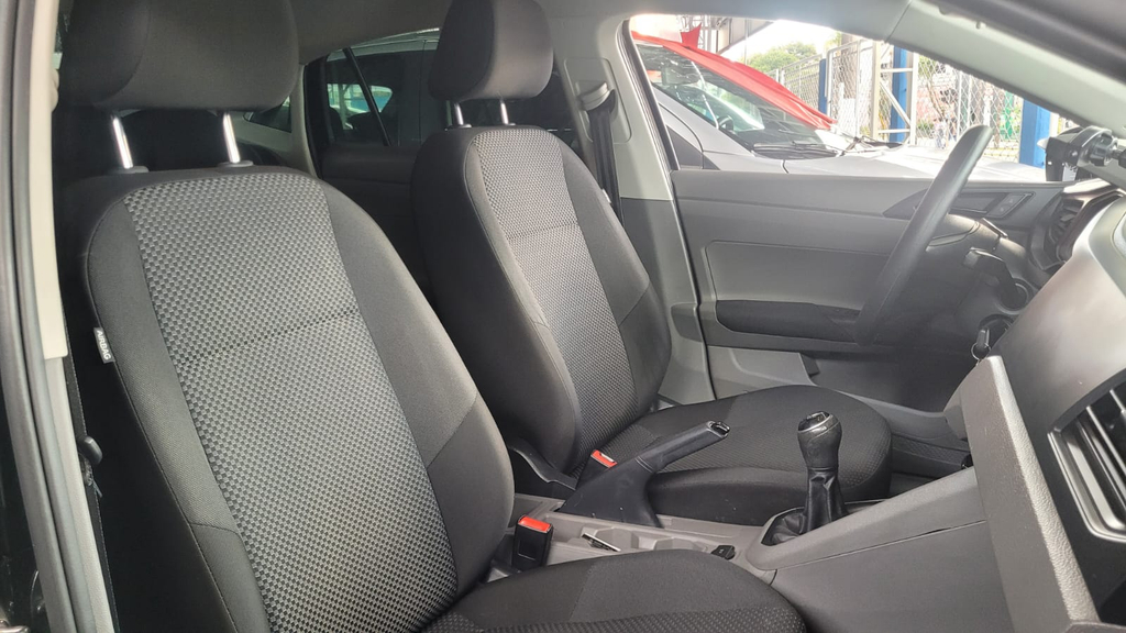 Volkswagen Virtus Preto