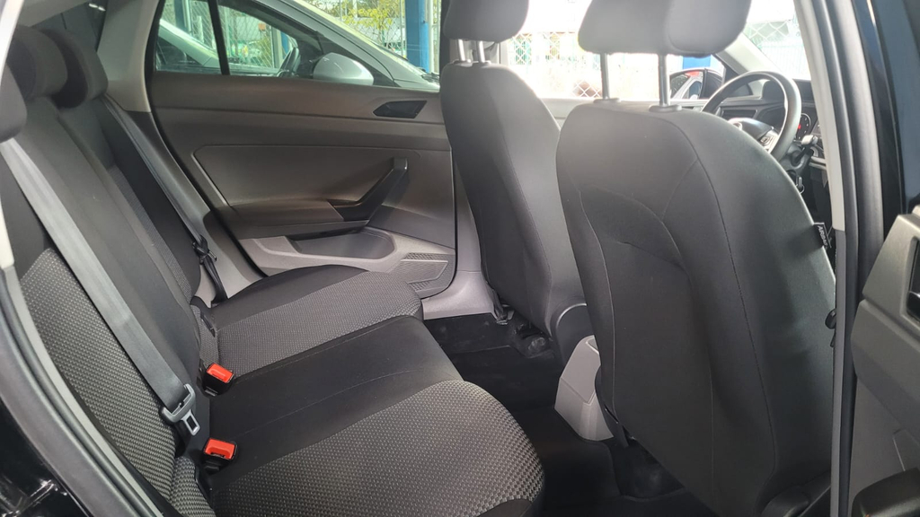 Volkswagen Virtus Preto