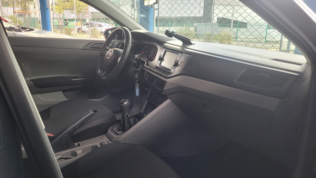 Volkswagen Virtus Preto