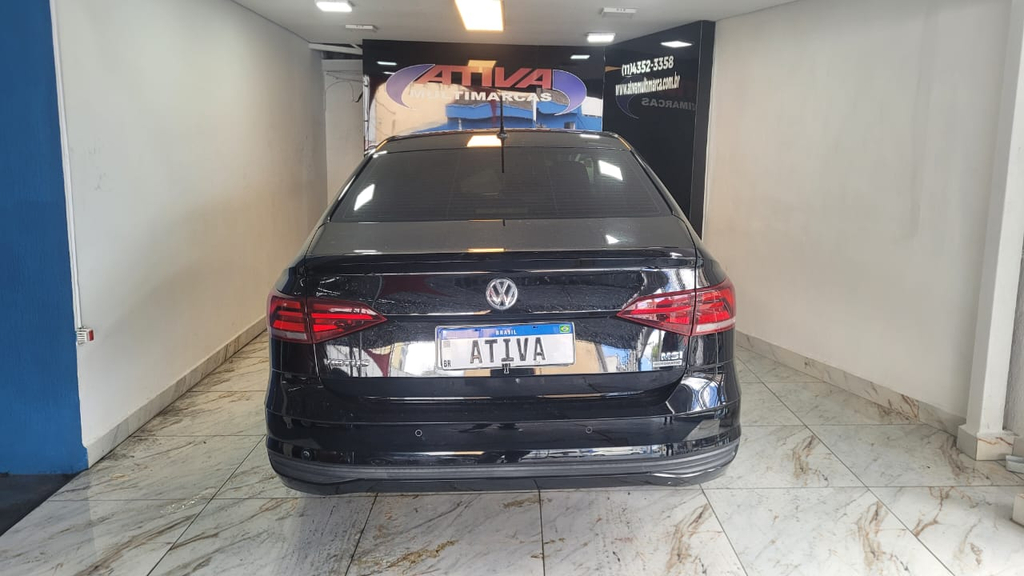 Volkswagen Virtus Preto