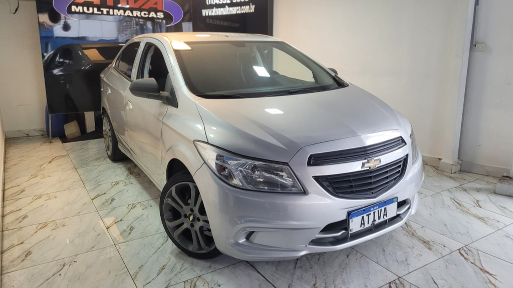 Chevrolet Prisma Prata