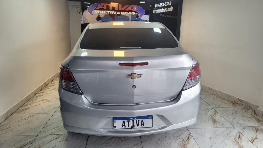 Chevrolet Prisma Prata