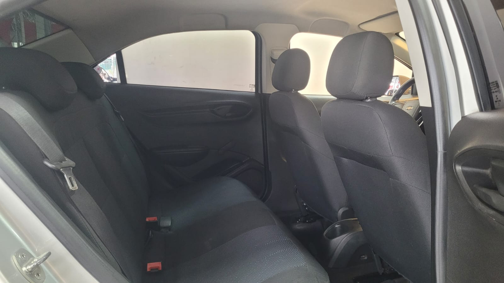 Chevrolet Prisma Prata