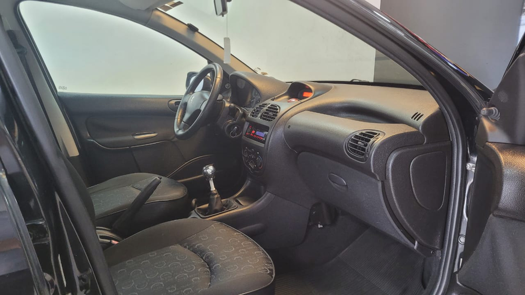 Peugeot 206 Preto