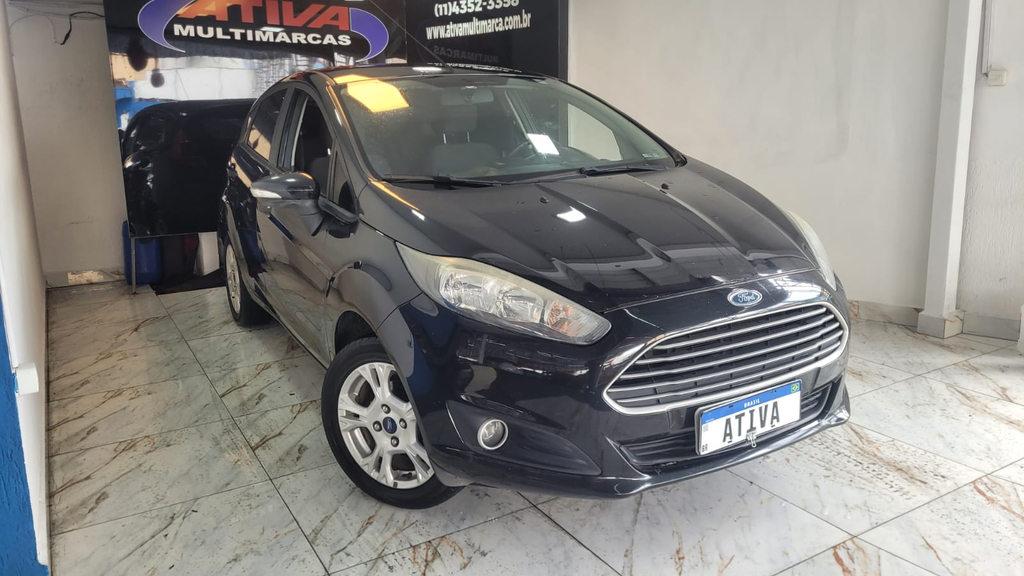 Ford New Fiesta Hatch Preto